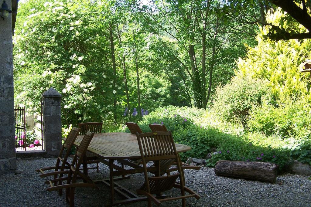 Вилла Domaine De Salomony Marcols-les-Eaux Экстерьер фото